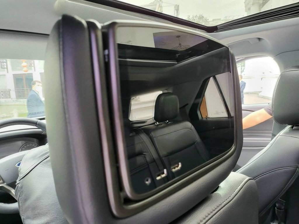 Màn hình ghế sau xe Ford Explorer 2022