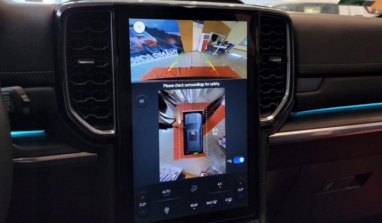 màn hình xe ford everest titanium 4x4 2022